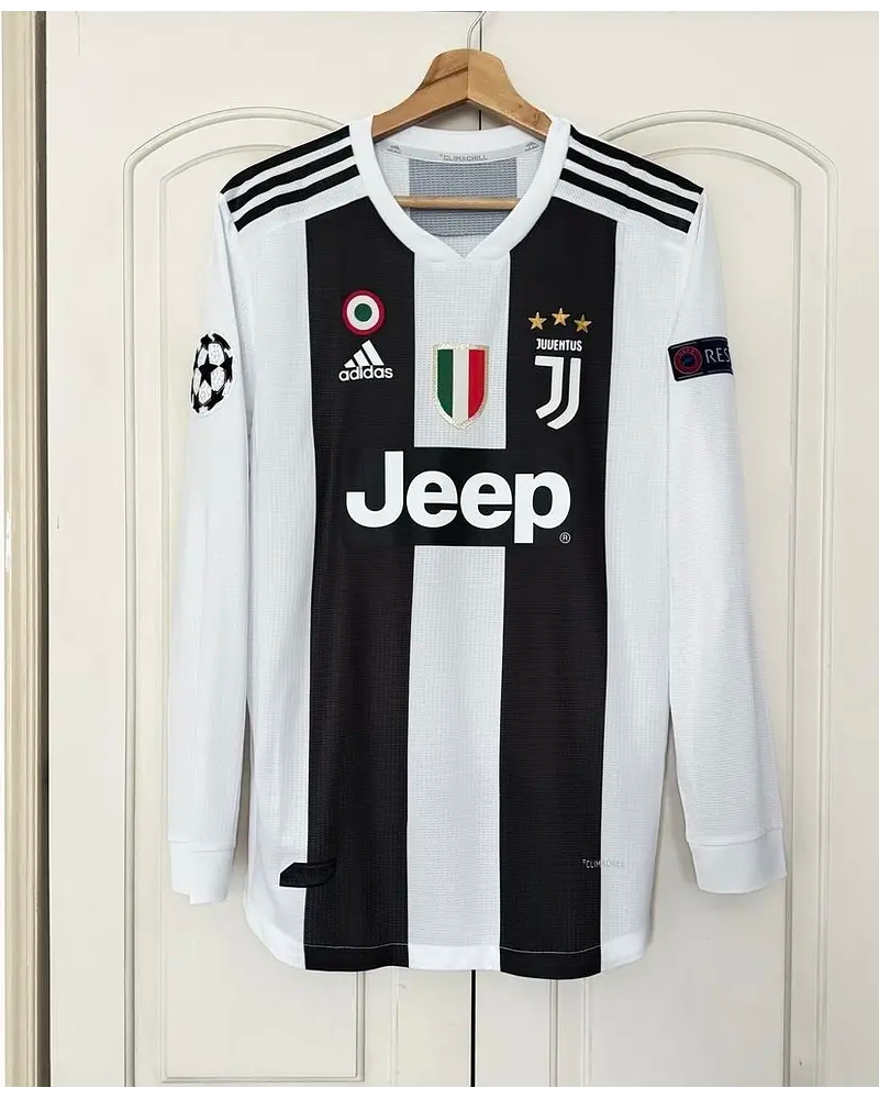 Cristiano Ronaldo Juventus 2018 2019 Long-Sleeve Retro Jersey Trikot