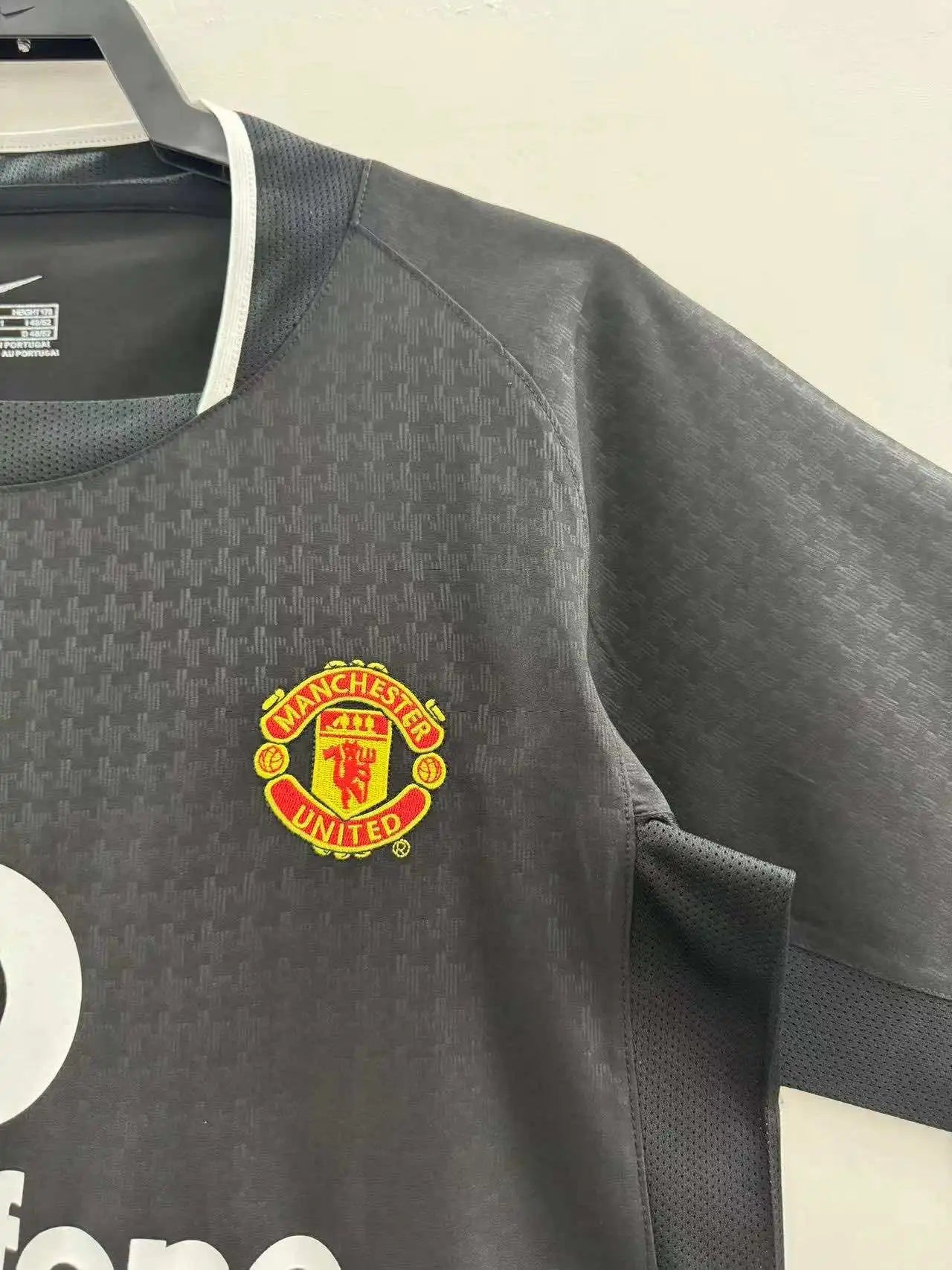 Manchester United 2003-2004 Black Retro Football Jersey