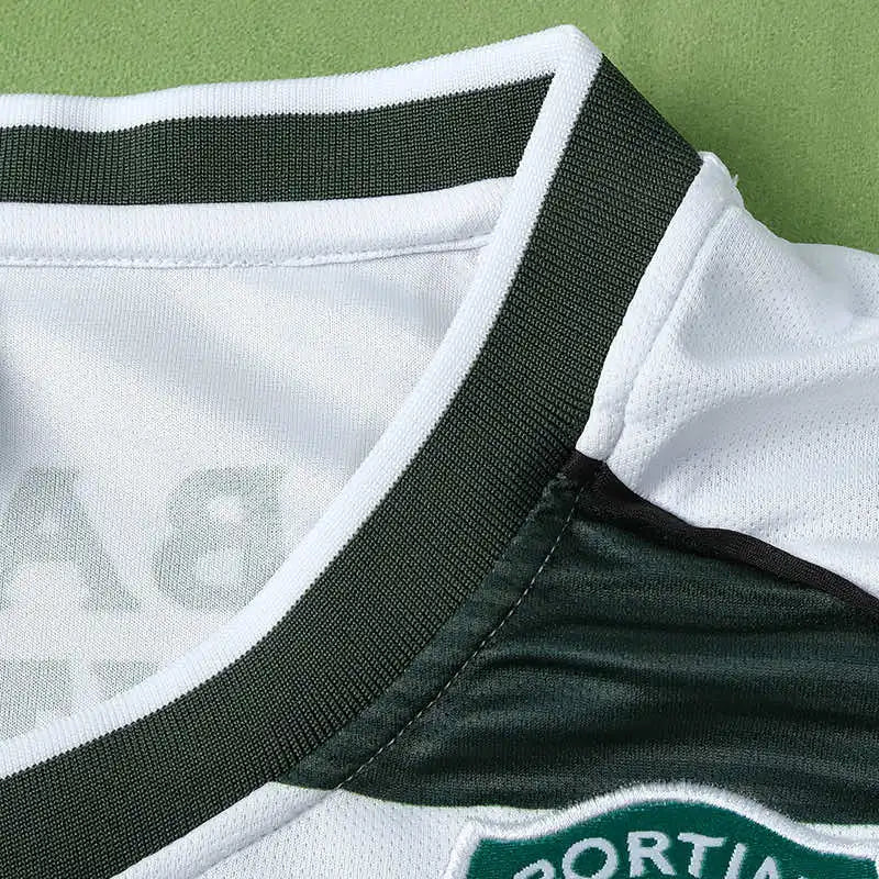 Sporting Lisbon 2001 2003 Season Football Jersey