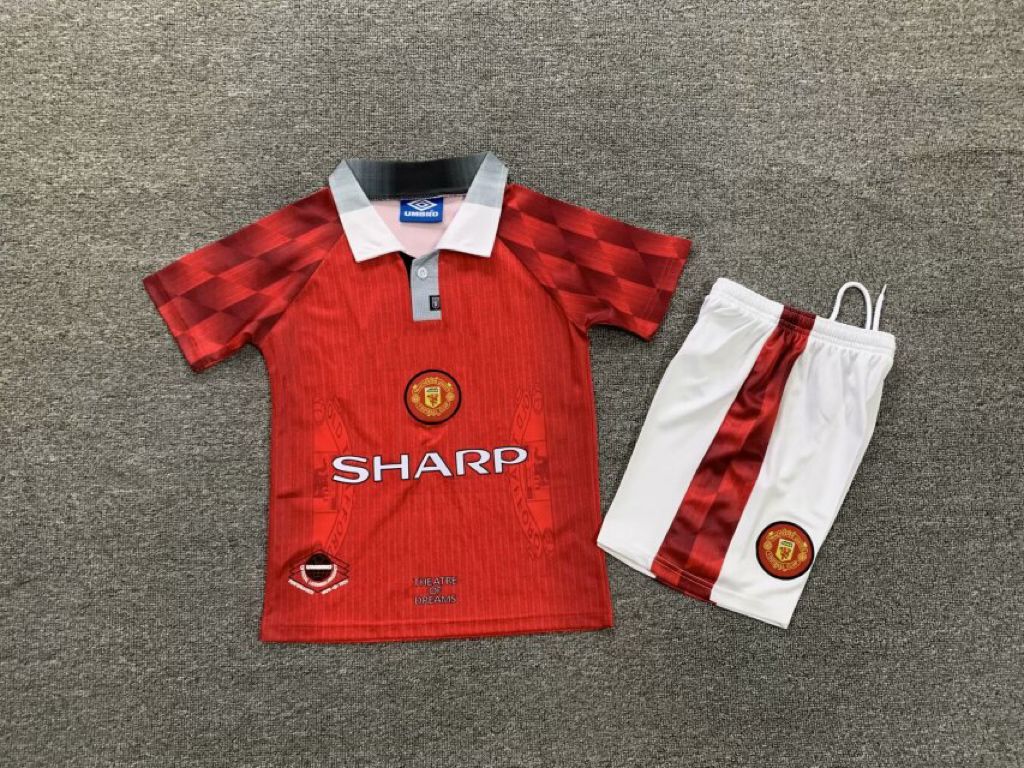 Mancheser United Retro Kids Children Set Retro Football Jersey Trikot