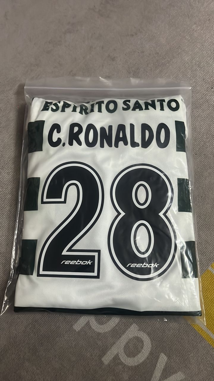 Cristiano Ronaldo Sporting CP Lisbon  Kids Children Number 28 Vintage Jersey Trikot Set