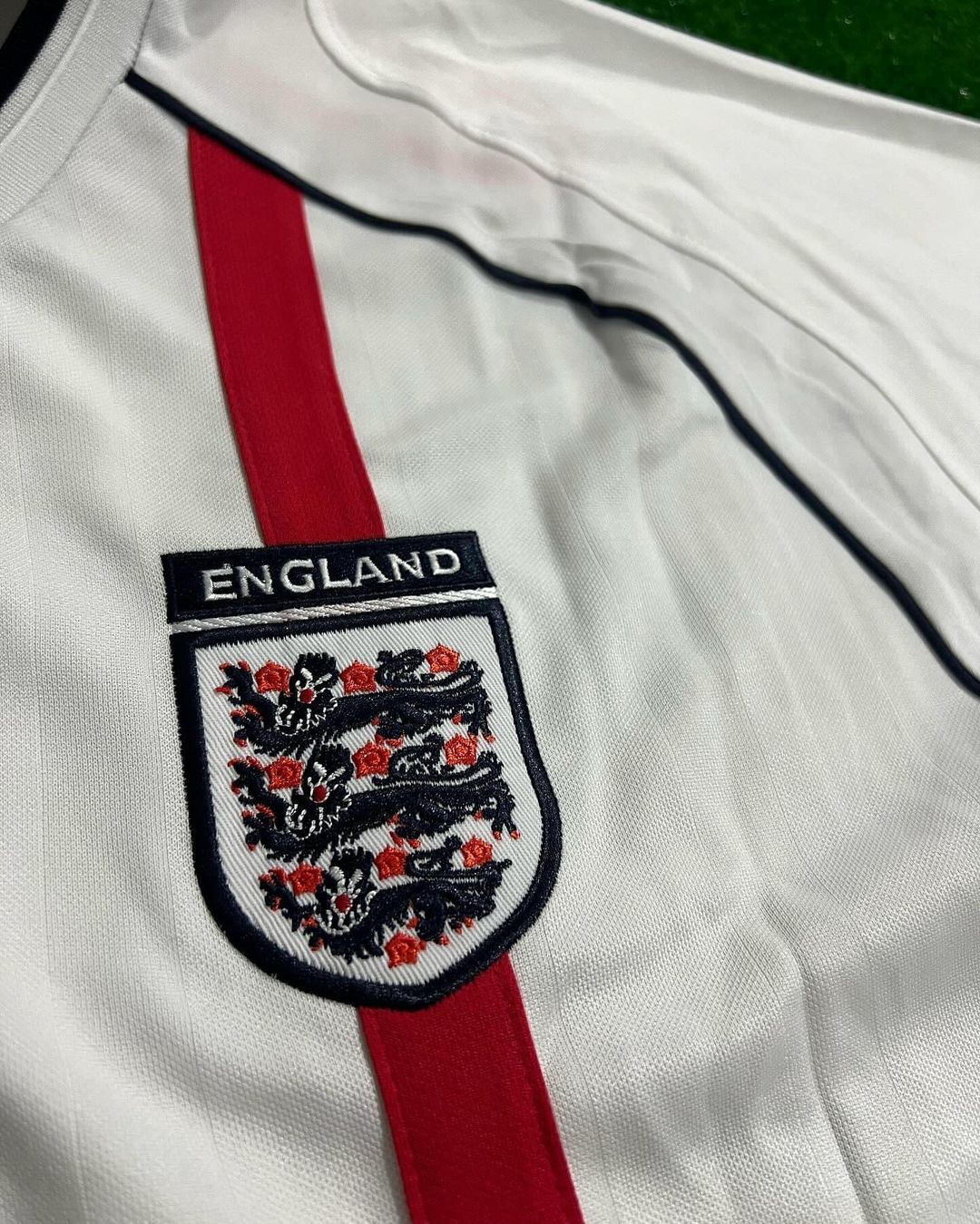 David Beckham England White Retro Football Shirt