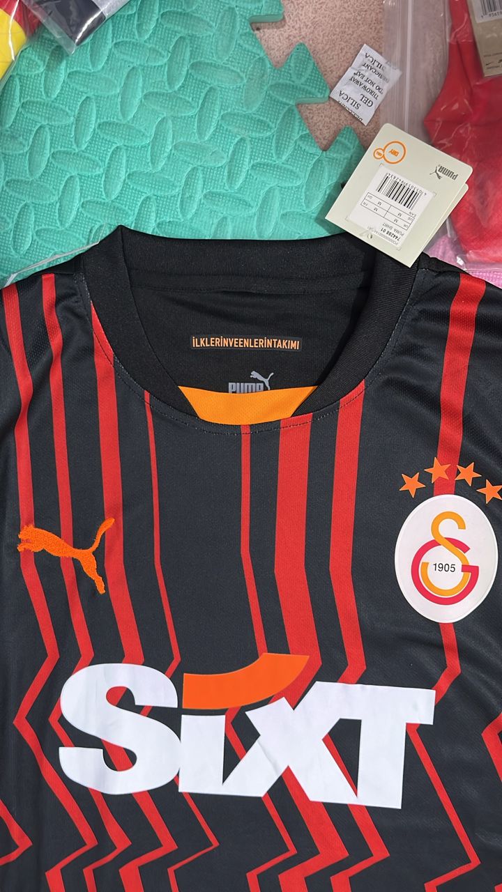 Galatasaray Osimhen Yeni Sezon Siyah  Kırmızı 2025 Season Trikot Forma