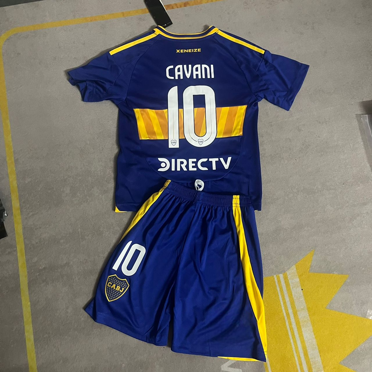 Edinson Cavani Boca Juniors Kids Kit Kindertrikot Maillot Enfant Kindertrui (Ages 3-13)