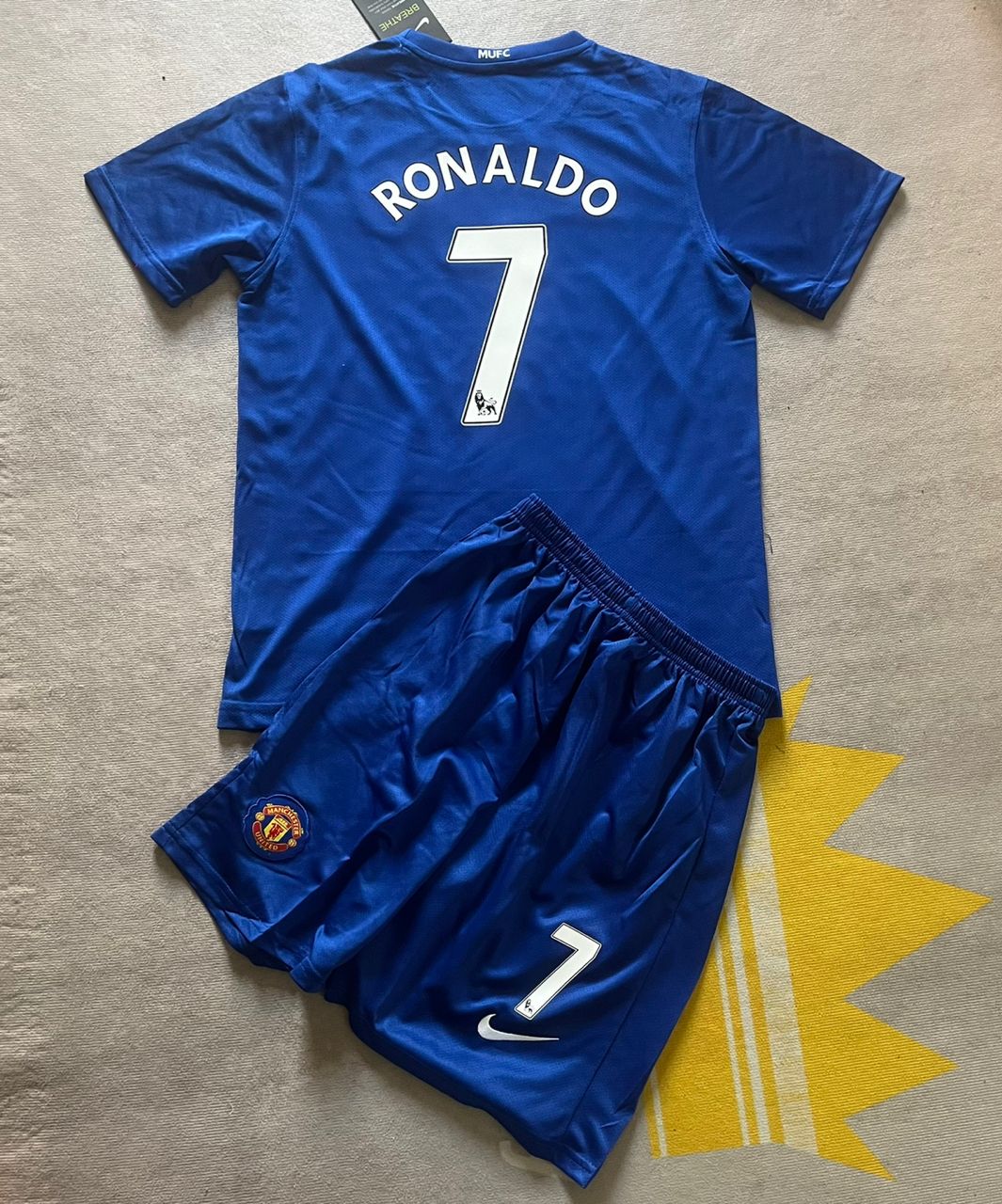 Cristiano Ronaldo Manchester United Blue Kids Children Set Retro Football Jersey Kinder Trikot