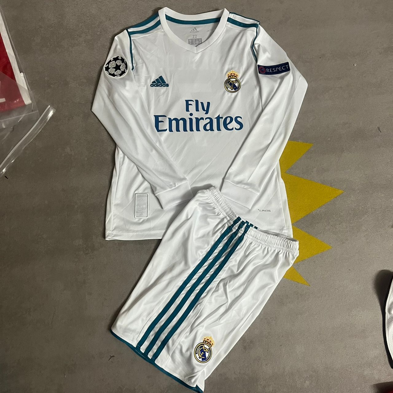 Cristiano Ronaldo Real Madrid 2018 Champions League Final Kids Kit Kindertrikot Maillot Enfant Kindertrui (Ages 3-13)