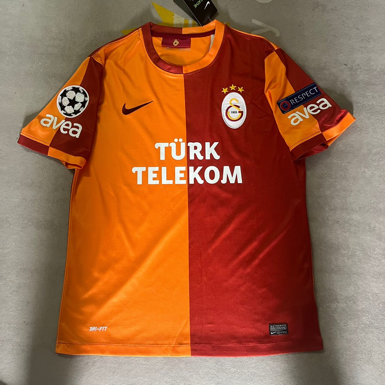 Didier Drogba Galatasaray Retro 12/13 Season Home Jersey Trikot