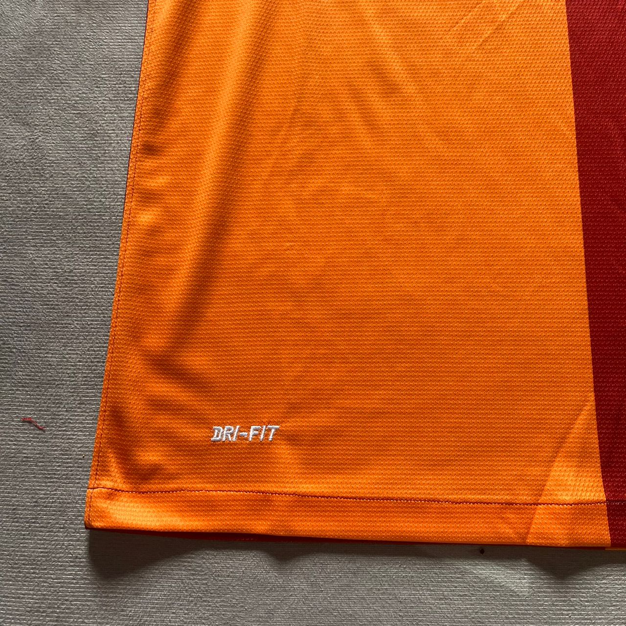 Wesley Sneijder 14 Galatasaray Retro 12/13 Formasi Home Jersey Trikot Maillot