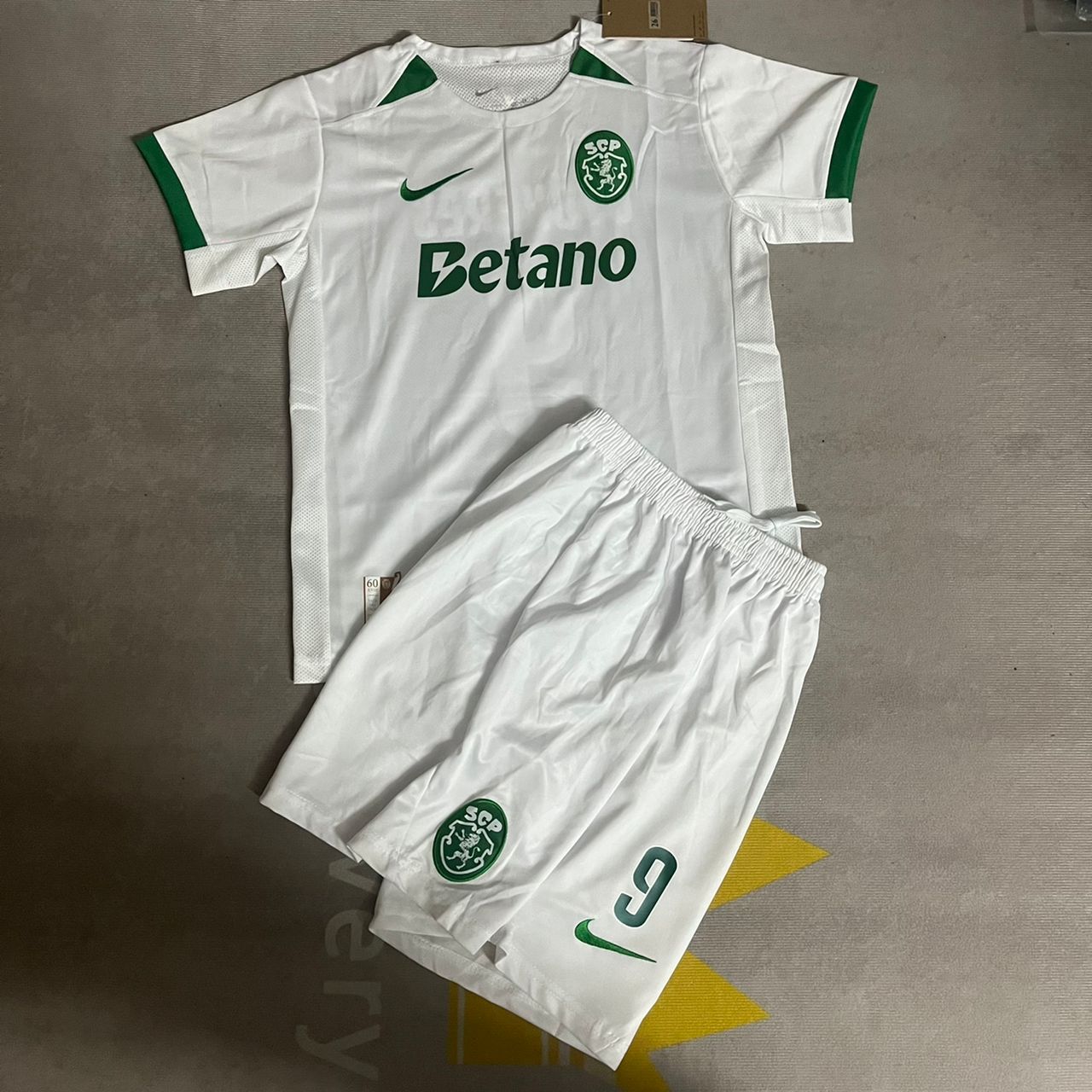 Viktor Gyökeres Kids Size Sporting CP Lisbon 2024-2025 Children New Season Football Jersey