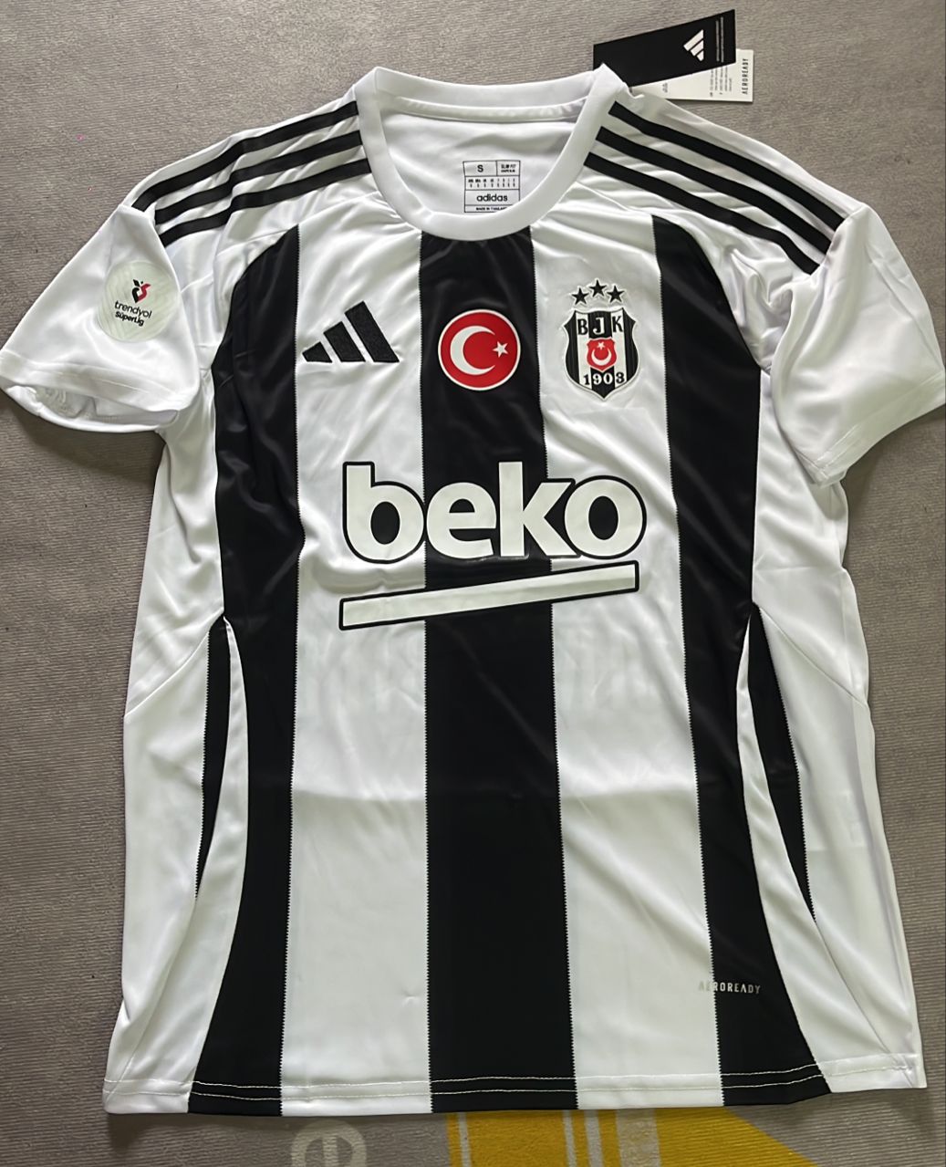 Besiktas New Season Siyah Beyaz Yeni Sezon Trikot Jersey