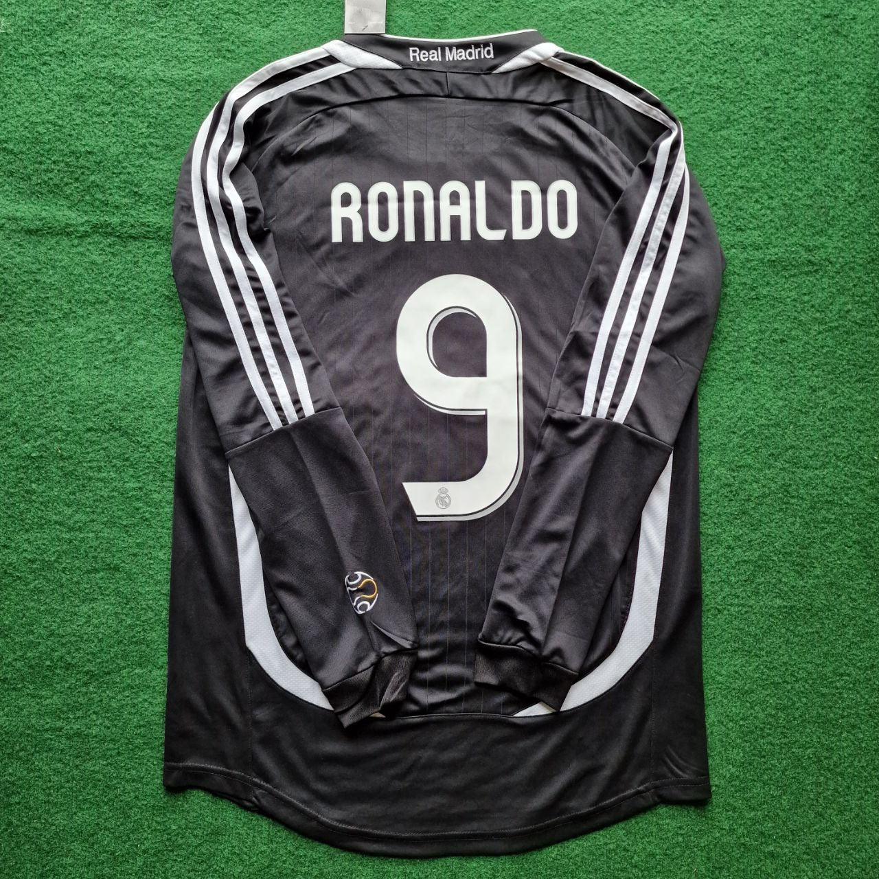 Ronaldo Nazario Real Madrid 2006/07 Third Long-Sleeved Retro Football Jersey