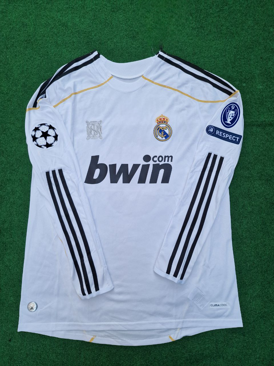 Cristiano Ronaldo Number 9 Real Madrid 2009 Retro Jersey