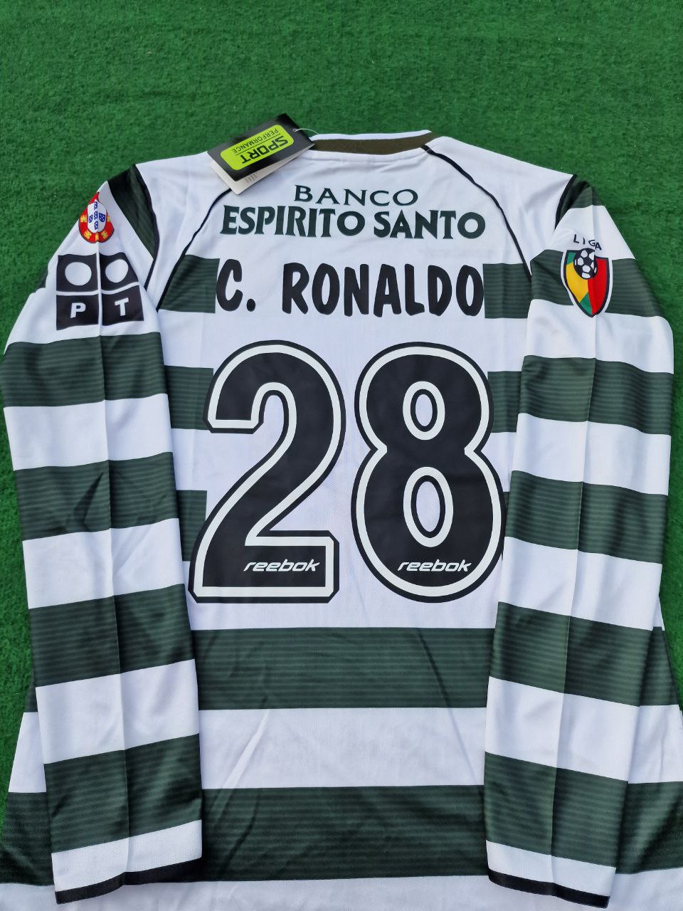 Cristiano Ronaldo Sporting Lisbon 2001 2003 First Season Long Sleeve Retro Jersey