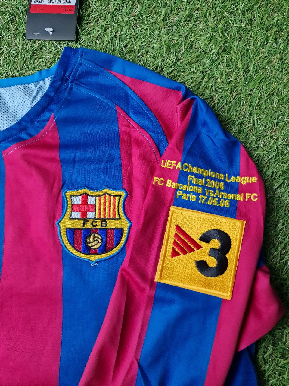 Ronaldinho Barcelona 2007 La liga season Retro Long Sleeve Jersey