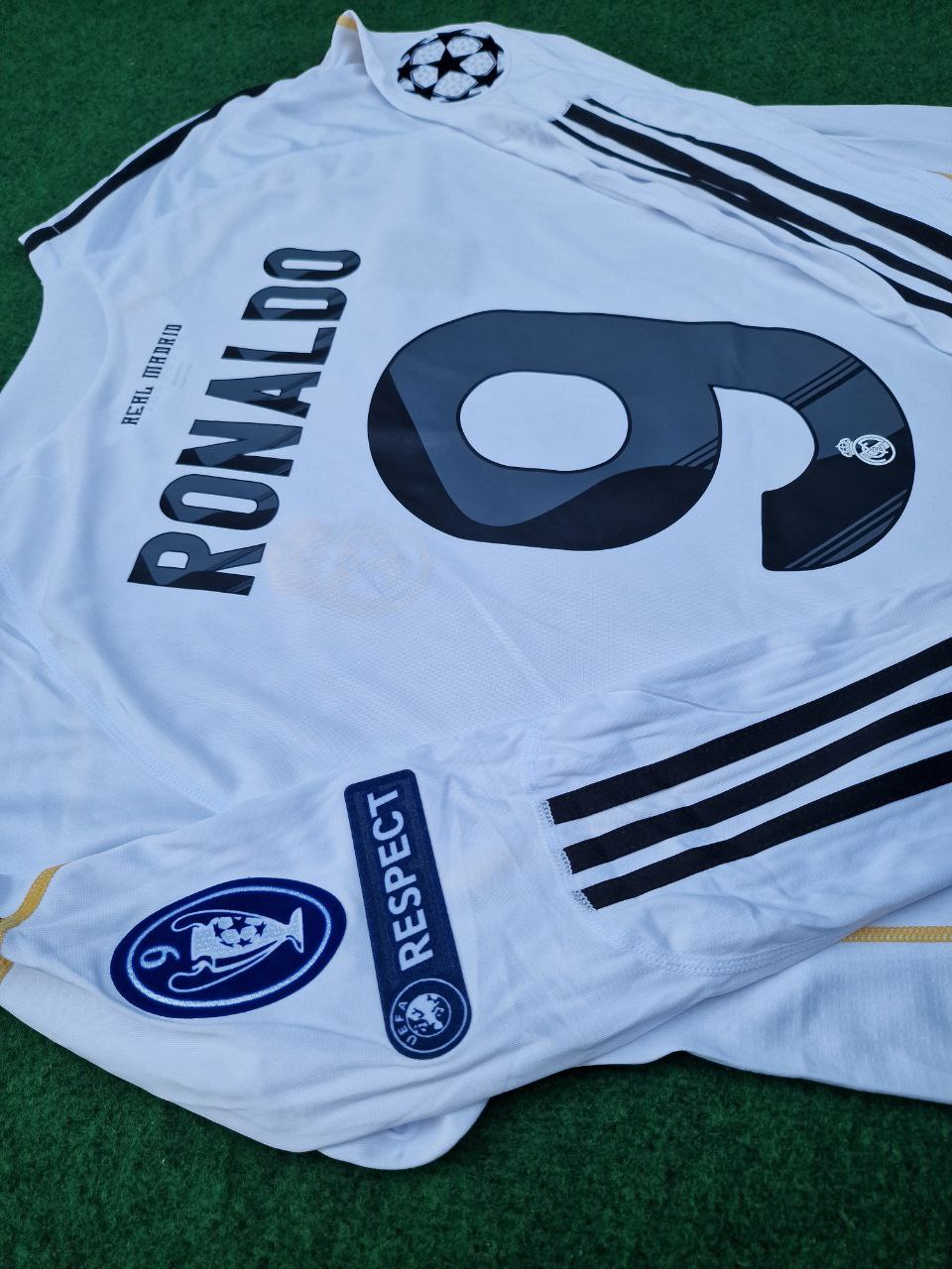 Cristiano Ronaldo Number 9 Real Madrid 2009 Retro Jersey