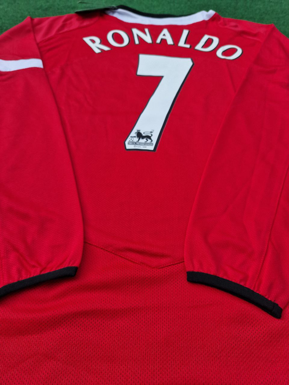 Cristiano Ronaldo Manchester United 2005 Retro Football Jersey