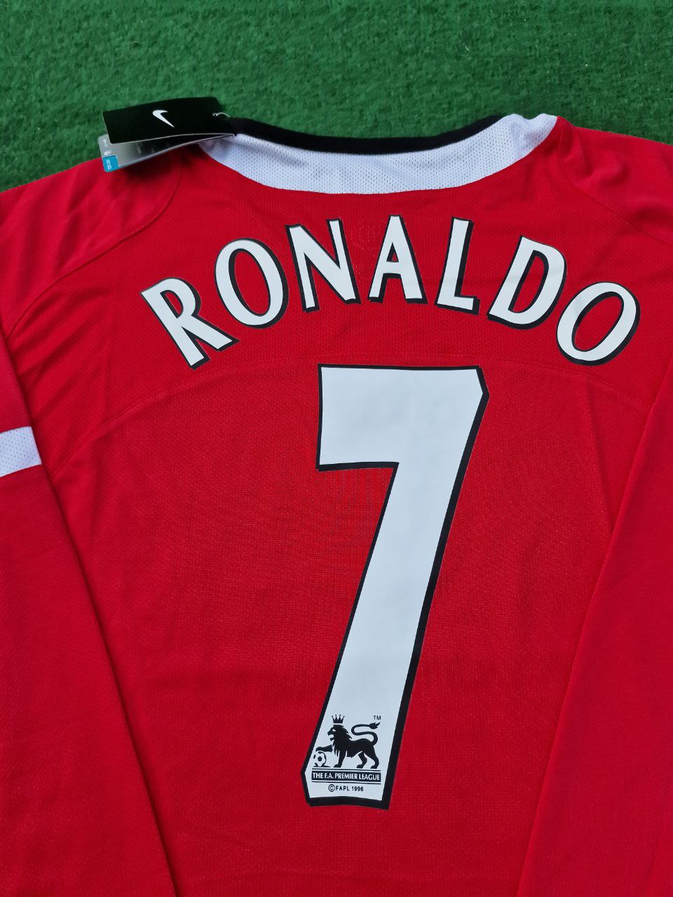 Cristiano Ronaldo Manchester United 2005 Retro Football Jersey