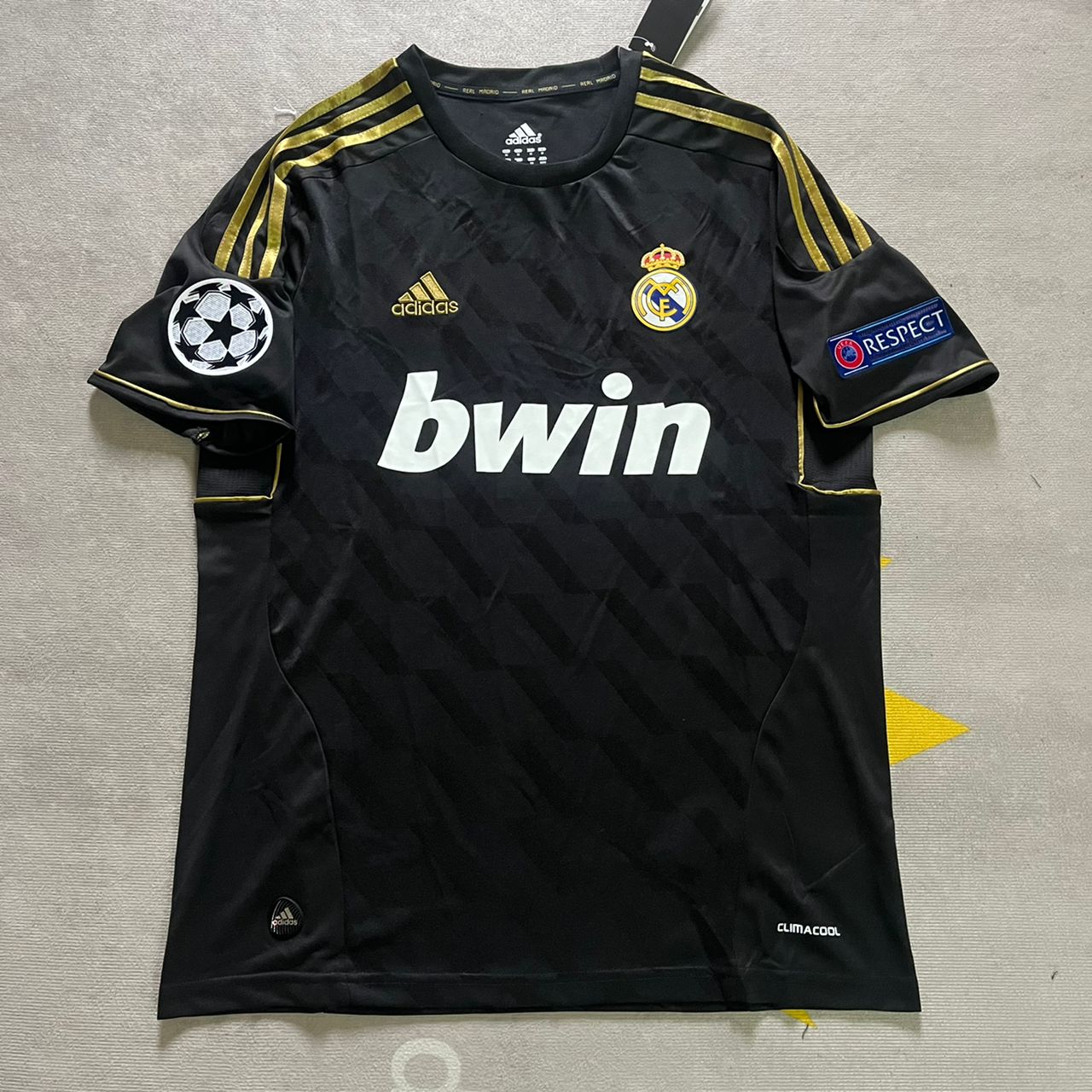 Cristiano Ronaldo Real Madrid 2011 2012 Black Retro Jersey