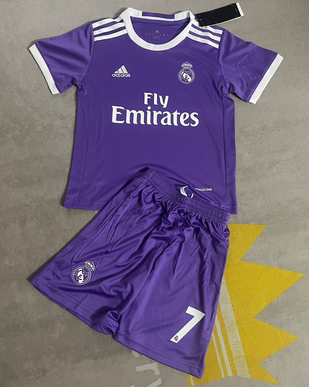 Cristiano Ronaldo Real Madrid 2017 Purple Kids Children Home Jersey Trikot Set