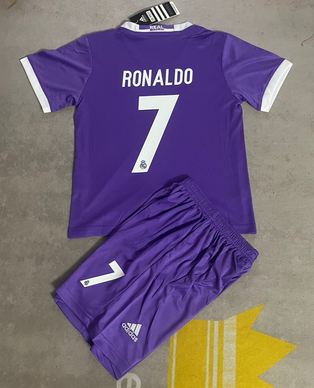 Cristiano Ronaldo Real Madrid 2017 Purple Kids Children Home Jersey Trikot Set